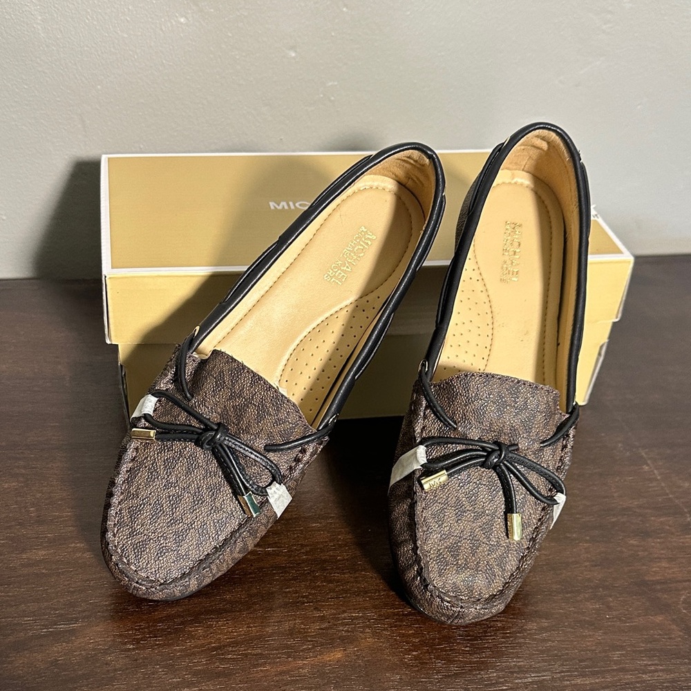 Michael Kors Sutton Moc Brown Loafers with Black Bow NWT